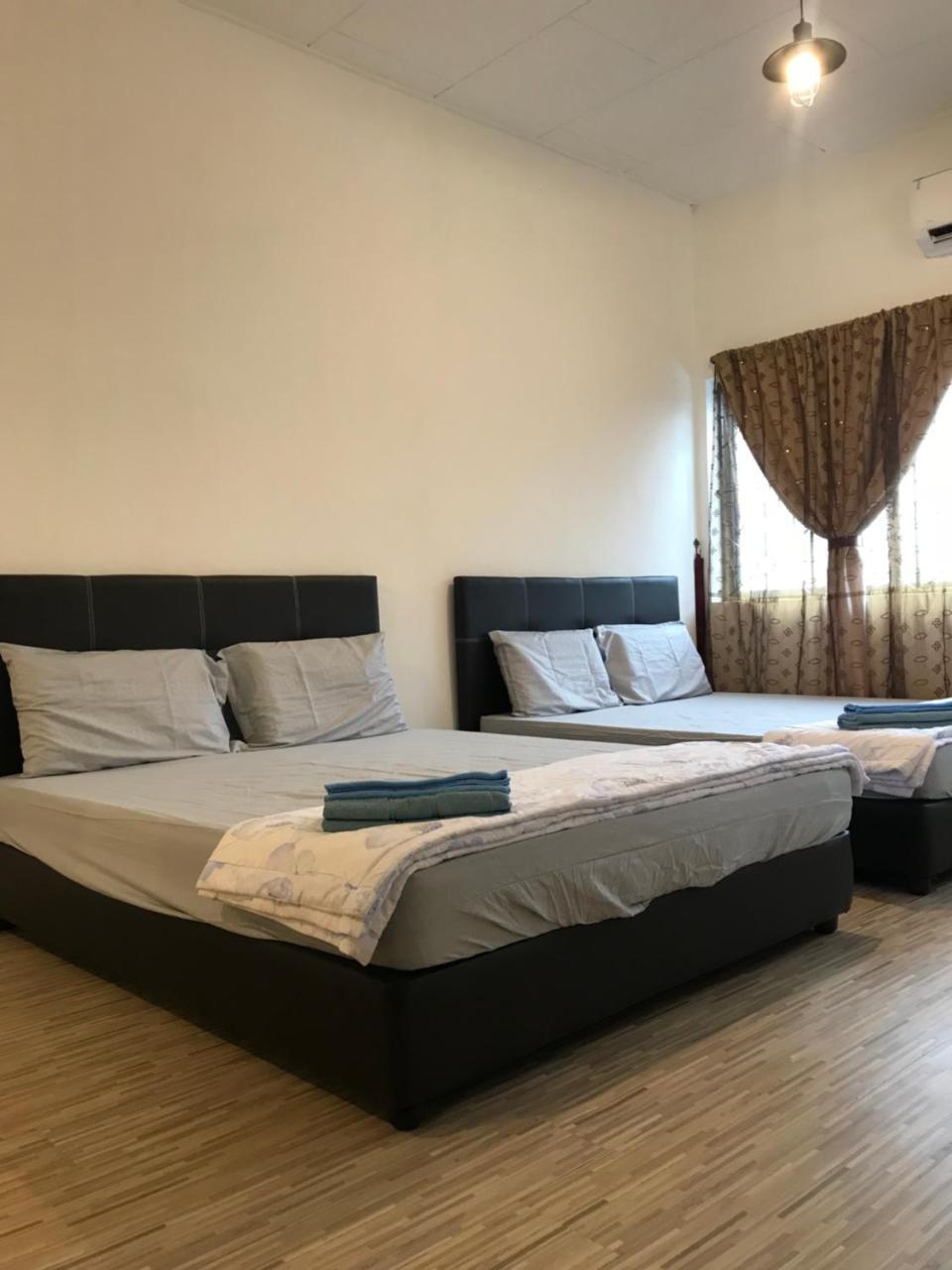 Le Paris Homestay Tawau Exteriör bild