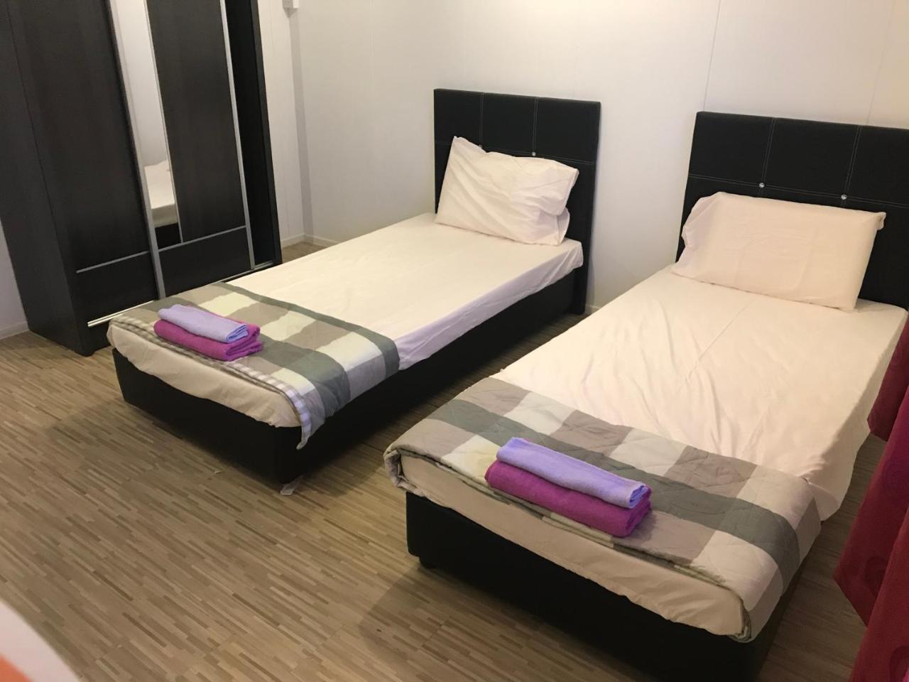 Le Paris Homestay Tawau Exteriör bild